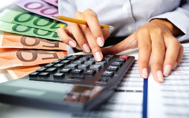 Ο «φόρος Σταυράκη» που πληρώνουν οι τράπεζες