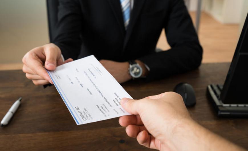 Τέρμα οι προσωπικές επιταγές για το κράτος