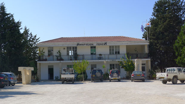 Στο μικροσκόπιο του ΥΠΕΣ και ο Δήμος Πόλης για παράτυπες προσλήψεις