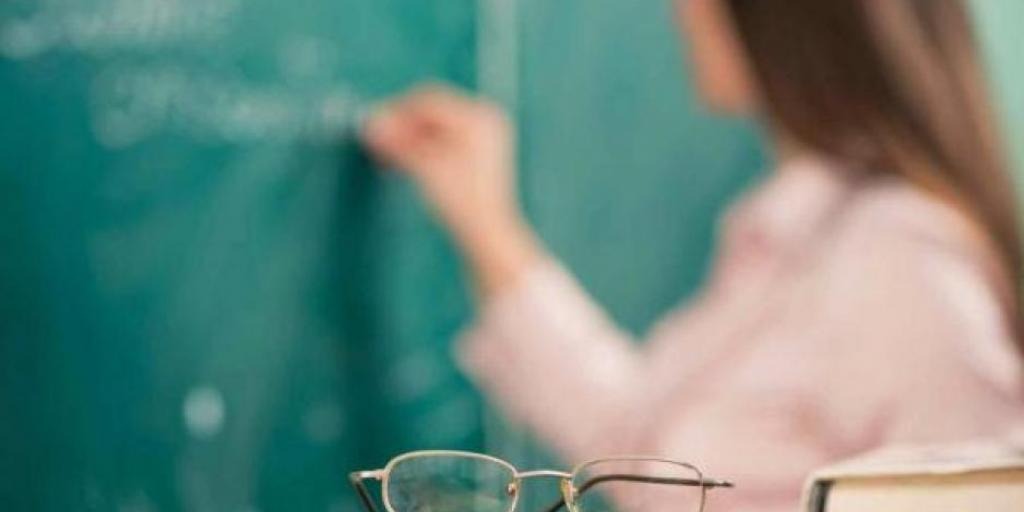 Ο κύβος ερρίφθη: Αποσπασμένοι εκπαιδευτικοί παίρνοντας προαγωγή θα επιστρέφουν στα σχολεία – Ομόφωνη απόφαση της Βουλής