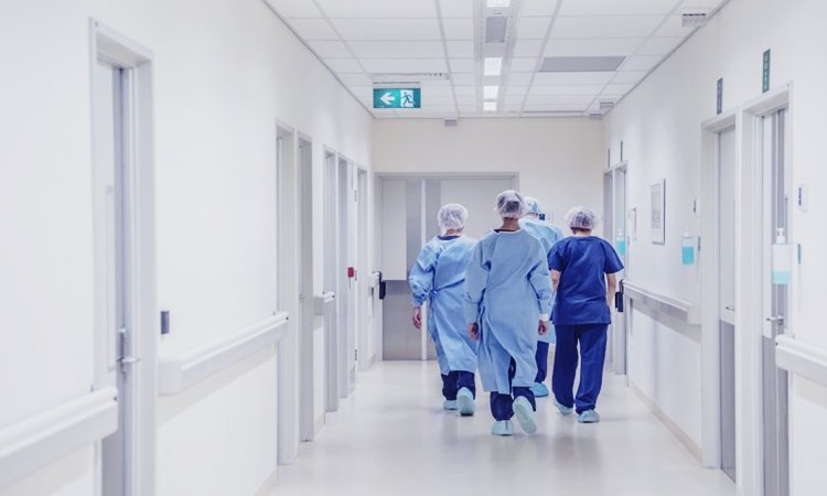 Απογοήτευση ΟΕΒ για το τελεσίγραφο Υπουργείου Υγείας για ιδιωτικά νοσηλευτήρια