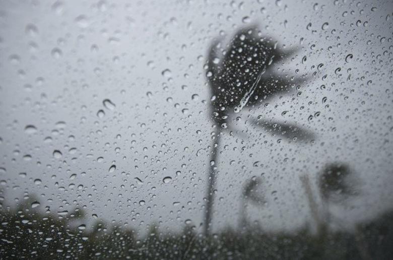 Έρχονται βροχές, βροντές, σφοδροί άνεμοι και σκόνη – Πότε ανεβαίνει η θερμοκρασία