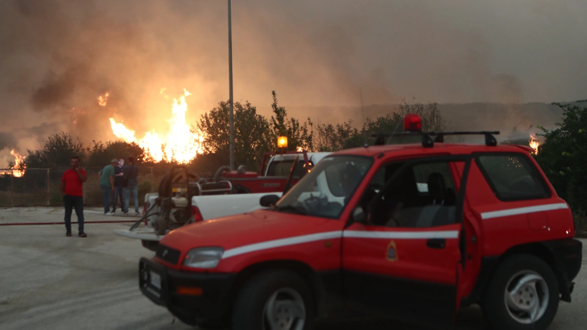 Φωτιές Ελλάδα: Νέα μηνύματα 112 σε Έβρο και Ροδόπη - Μάχη με τις ...