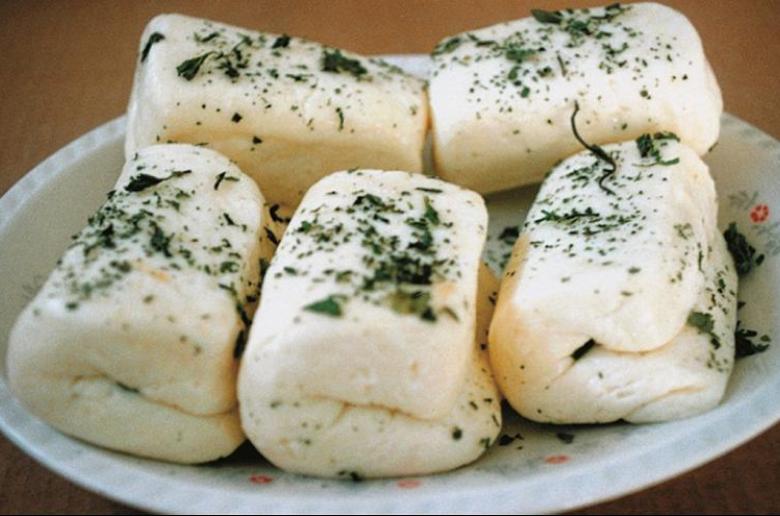 Το χαλλούμι και τα μάτια σας, αγαπητοί