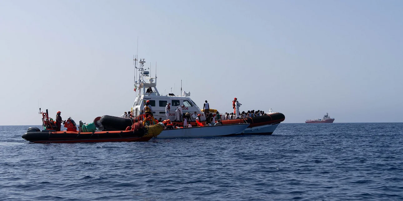 Το Ocean Viking διέσωσε 360 μετανάστες στη Μεσόγειο τις τελευταίες δύο ...
