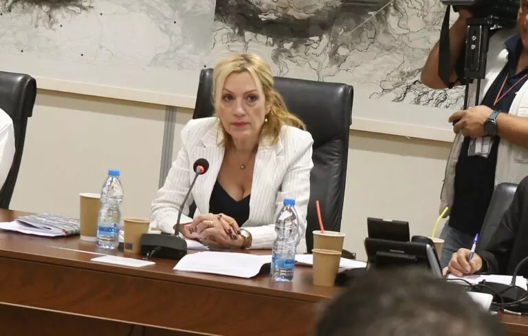 Ειρήνη Χαραλαμπίδου: Διευκρινίσεις για το μέλλον της ενόψει βουλευτικών – Βλέπει ξανά Στεφάνου από βδομάδας