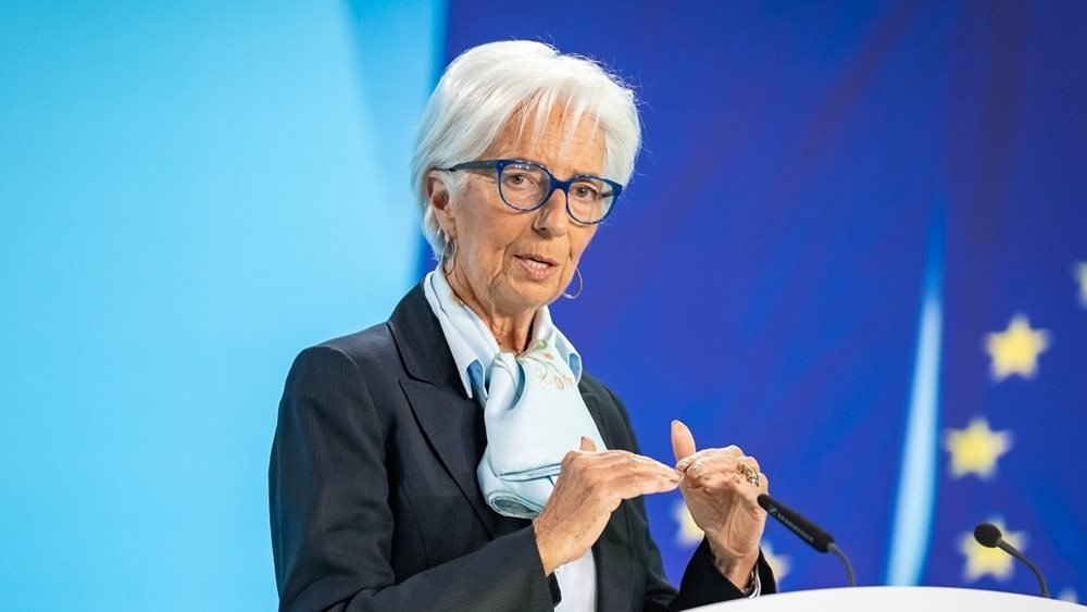 Η ΕΚΤ κρατά ανοιχτά όλα τα σενάρια για τα επιτόκια: Σταθερότητα με φόντο αβεβαιότητα