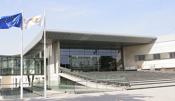 Ανώτατο Συνταγματικό Δικαστήριο: Tο δικαίωμα σε σύνταξη χηρείας δεν μεταφέρεται στους κληρονόμους