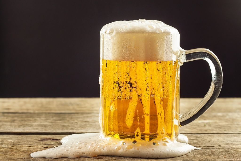 Μικρή κάμψη 3% στις παραδόσεις μπύρας αν και καλοκαιρία