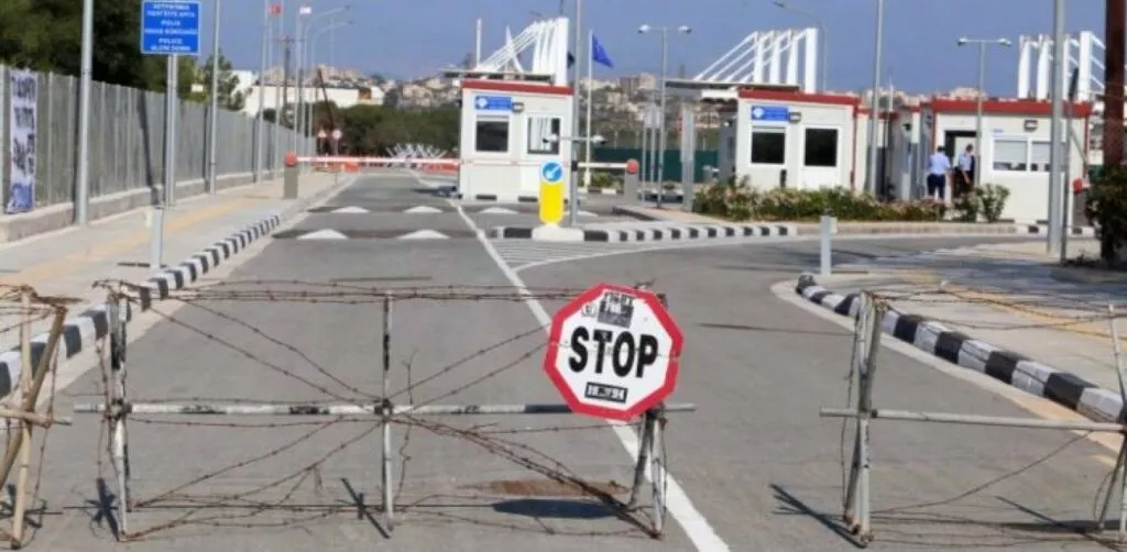 Επιχείρησε να διαφύγει στα κατεχόμενα συνταξιούχος που κατηγορείται για μεγάλη υπόθεση ναρκωτικών – Φόρεσε μάσκα και έδωσε… κλεμμένη ταυτότητα (εικόνες)