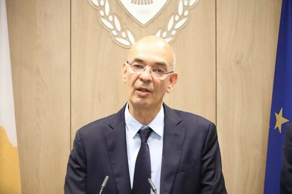 Κανονικά λειτουργούν λιμάνια και αεροδρόμια, λέει ο Βαφεάδης