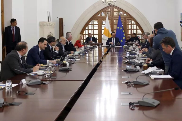 Μπορεί αυτή να είναι και η τελευταία συνεδρία του Εθνικού Συμβουλίου