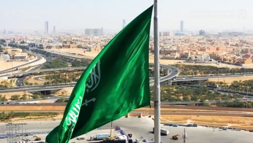 Ποιαν μεγάλη αυτοκινητοβιομηχανία «καλοβλέπει» η Σαουδική Αραβία και γιατί