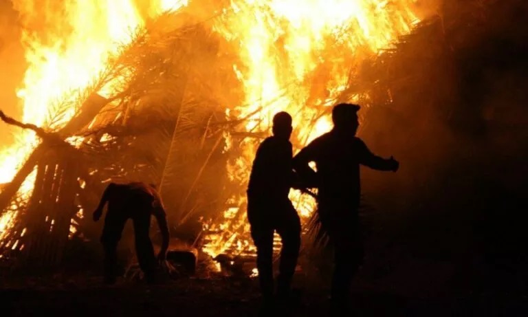 Επεισόδια με λαμπρατζιές και κροτίδες: Πετροβολισμός περιπολικού, τραυματισμός 11χρονου από κροτίδα και συλλήψεις ανηλίκων