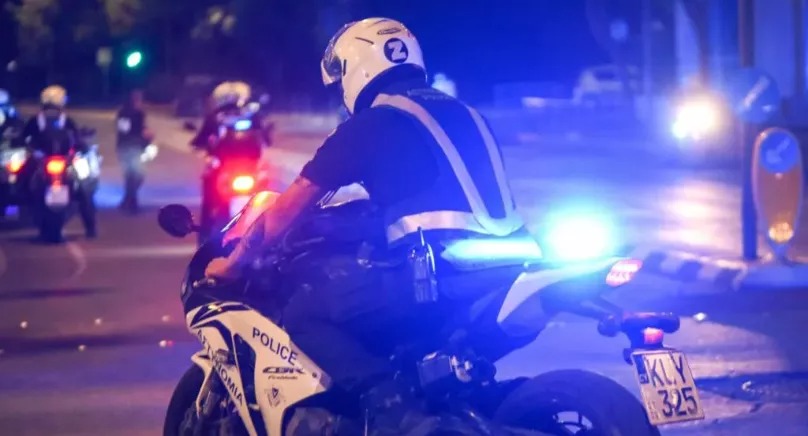 Επεισοδιακή καταδίωξη μοτοσικλετιστή – Ξεκίνησε από τη Λευκωσία και κατέληξε στη Λάρνακα – Χειροπέδες σε δύο