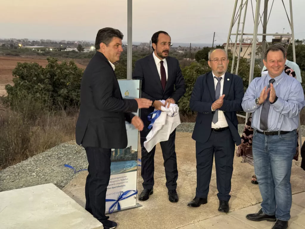 Άλλα ο Δήμαρχος, άλλα ο παρουσιαστής