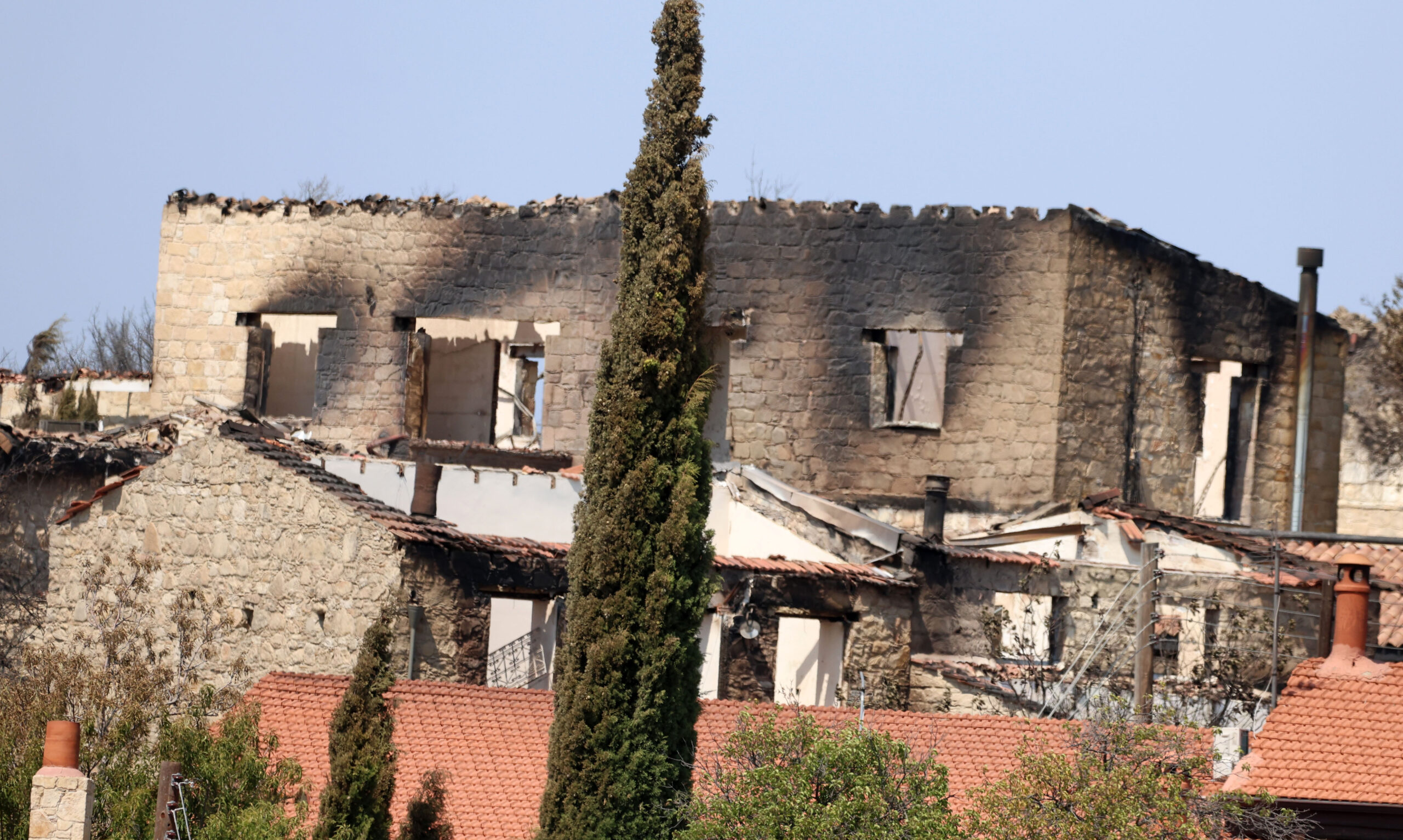 Ιδού οι αποζημιώσεις για τις καμένες οικίες στη Λεμεσό – Ο “Φ” αποκαλύπτει την πρόταση του ΕΤΕΚ