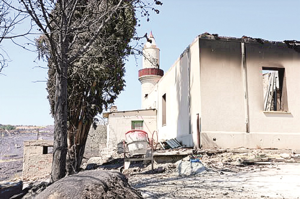 Ζημιές σε 8 αρχαία μνημεία προκλήθηκαν από την πυρκαγιά