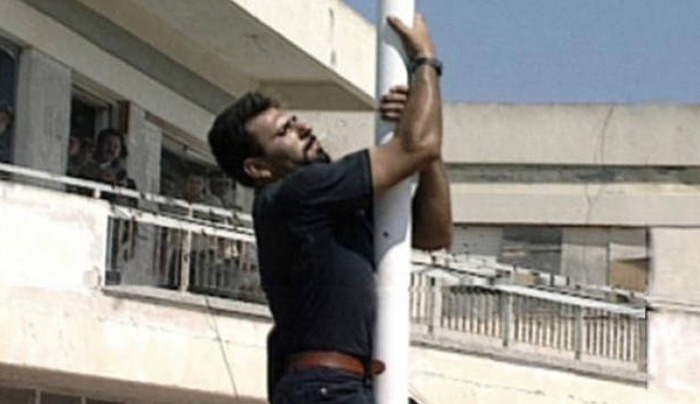 Ανηψιός Σολωμού Σολωμού: «Από τότε άρχισα να ανεβαίνω στον ιστό της σημαίας του σχολείου» – Ήρθε στον ύπνο της μητέρας του και της είπε «εδώ που είμαι, είμαι καλά»