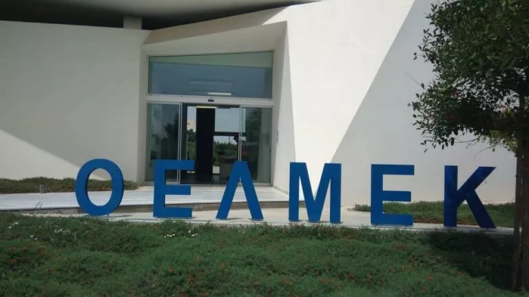 Νέα κρίση στην ΟΕΛΜΕΚ – Πρόταση μομφής κατά Ταλιαδώρου για το σχέδιο αξιολόγησης