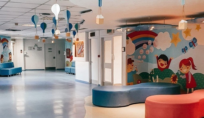 Μακάρειο Νοσοκομείο: Καταγγελίες για οχληρία και διαρροές στο Παιδοογκολογικό – Παρέμβαση «Μικρών Ηρώων» προς Υπουργείο Υγείας