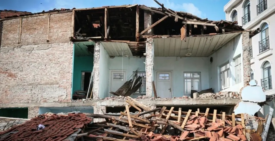 Τουρκία: 330 μετασεισμοί και 26 τραυματίες μετά τον σεισμό των 6,1 Ρίχτερ – Δείτε βίντεο