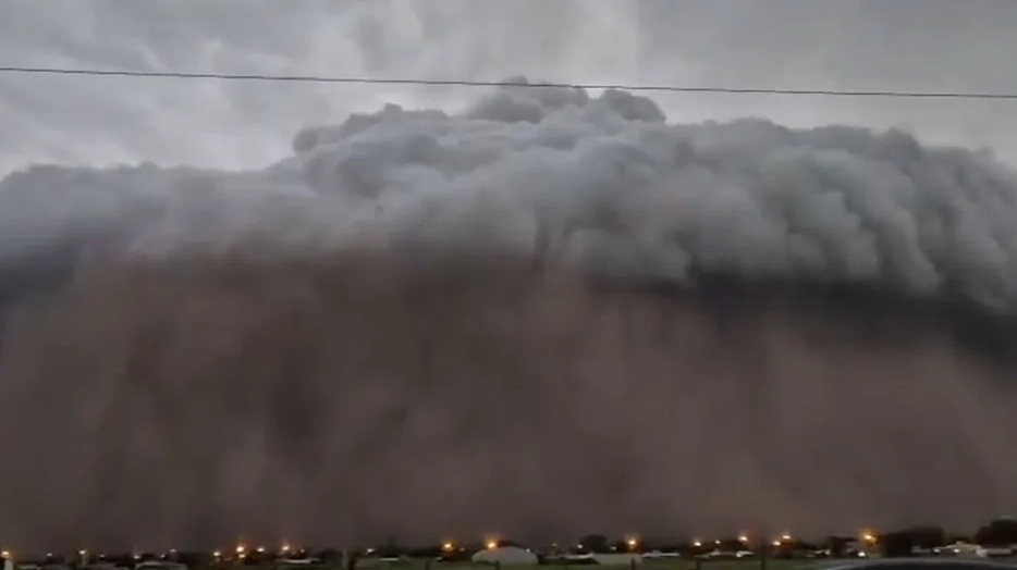 Καταιγίδα «κόλαση» στο Μπουένος Άιρες: Μαύρα σύννεφα σκέπασαν ολόκληρη πόλη