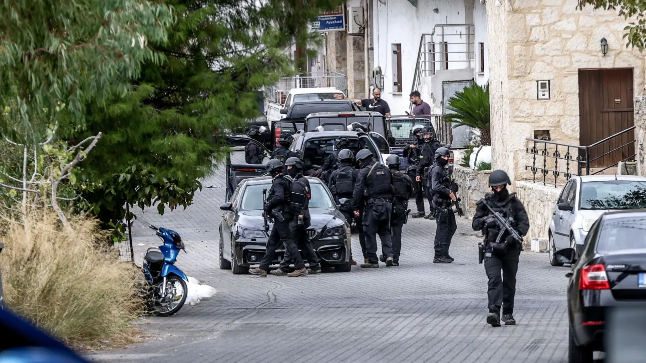 «Καζάνι που βράζει η Κρήτη» για την βεντέτα στα Βορίζια – Αναμένονται εξελίξεις με τους καταζητούμενους