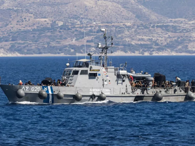 Επεισόδιο με τουρκικά αλιευτικά στο Αγαθονήσι – Ρίψη πυροβολισμών από το ελληνικό Λιμενικό