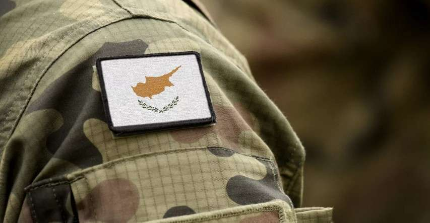 Καθυστέρηση 14 μηνών για δύο λέξεις: Ποια τα εμπόδια για τη θεσμοθέτηση της Ακαδημίας Άμυνας και Ασφάλειας