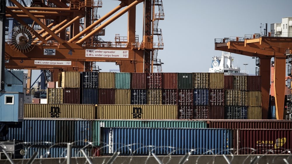 Από τον Πειραιά ως την Ελευσίνα: Cosco, ΗΠΑ και μάχη για τα λιμάνια της Ελλάδας