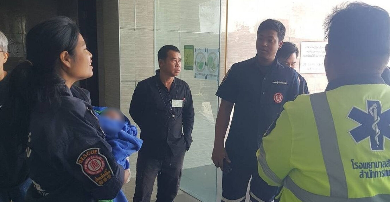 Νεογέννητο εντοπίστηκε ζωντανό σε καζανάκι στην Ταϊλάνδη – Καθαρίστρια άκουσε το κλάμα του