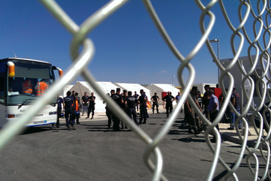 Πηγή Euronews: Η ΕΕ θα μετεγκαταστήσει αιτούντες άσυλο από την Ελλάδα, την Κύπρο, την Ισπανία και την Ιταλία σε άλλα κράτη – μέλη