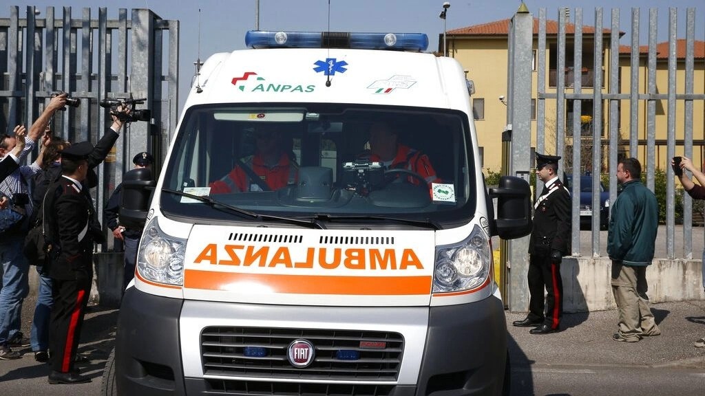 Τροχαίο δυστύχημα με σχολικό λεωφορείο στο Τορίνο – Ένας νεκρός και 20 τραυματίες