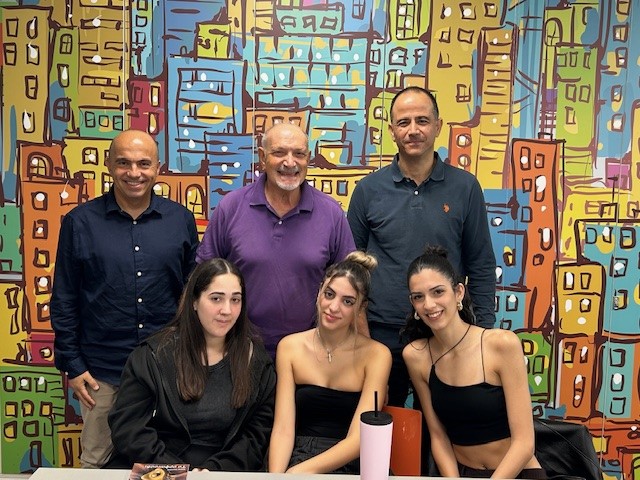 Ο Γιατρός που στηρίζει διαχρονικά το ΤΕΠΑΚ: Τρεις υποτροφίες από τον Δρ. Χρίστο Αλωνεύτη