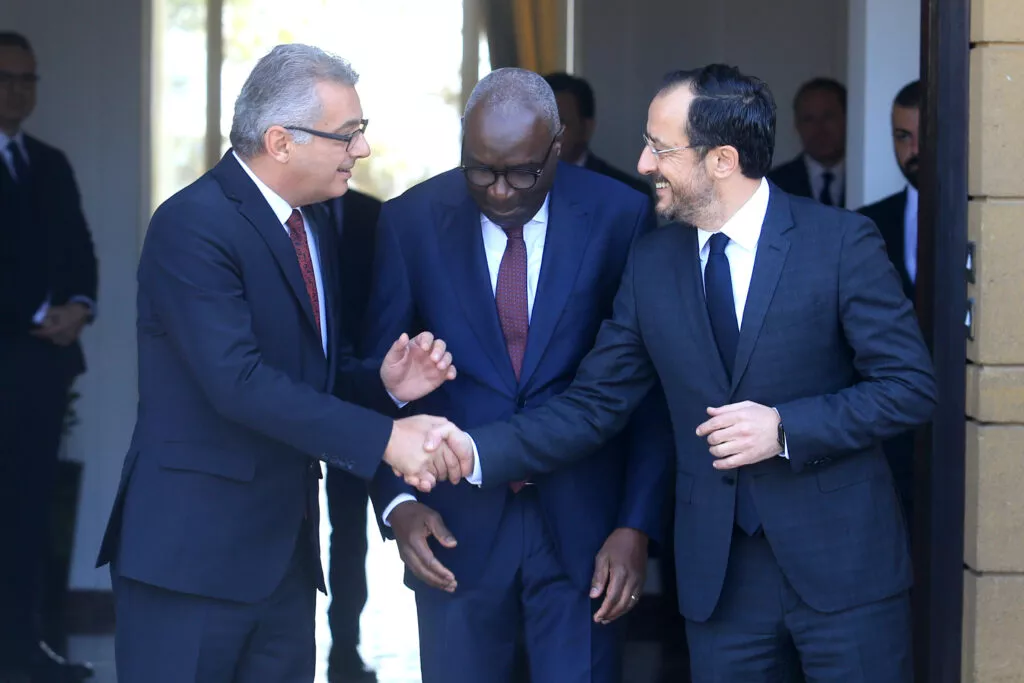 Εν αναμονή αποτελεσμάτων από τη συνάντηση