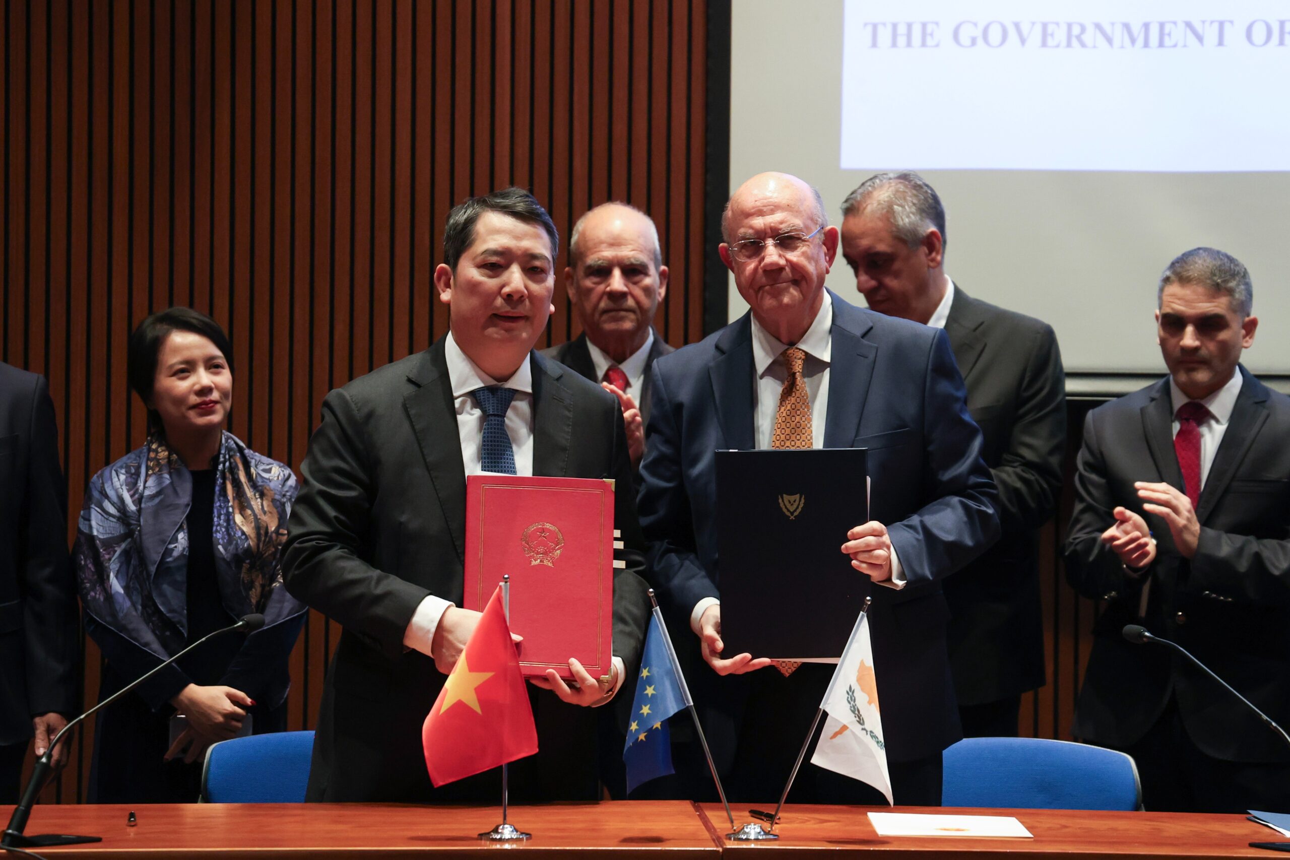 Τι εμπεριέχει η συμφωνία Αποφυγής Διπλής Φορολογίας που υπέγραψαν Κύπρος και Βιετνάμ