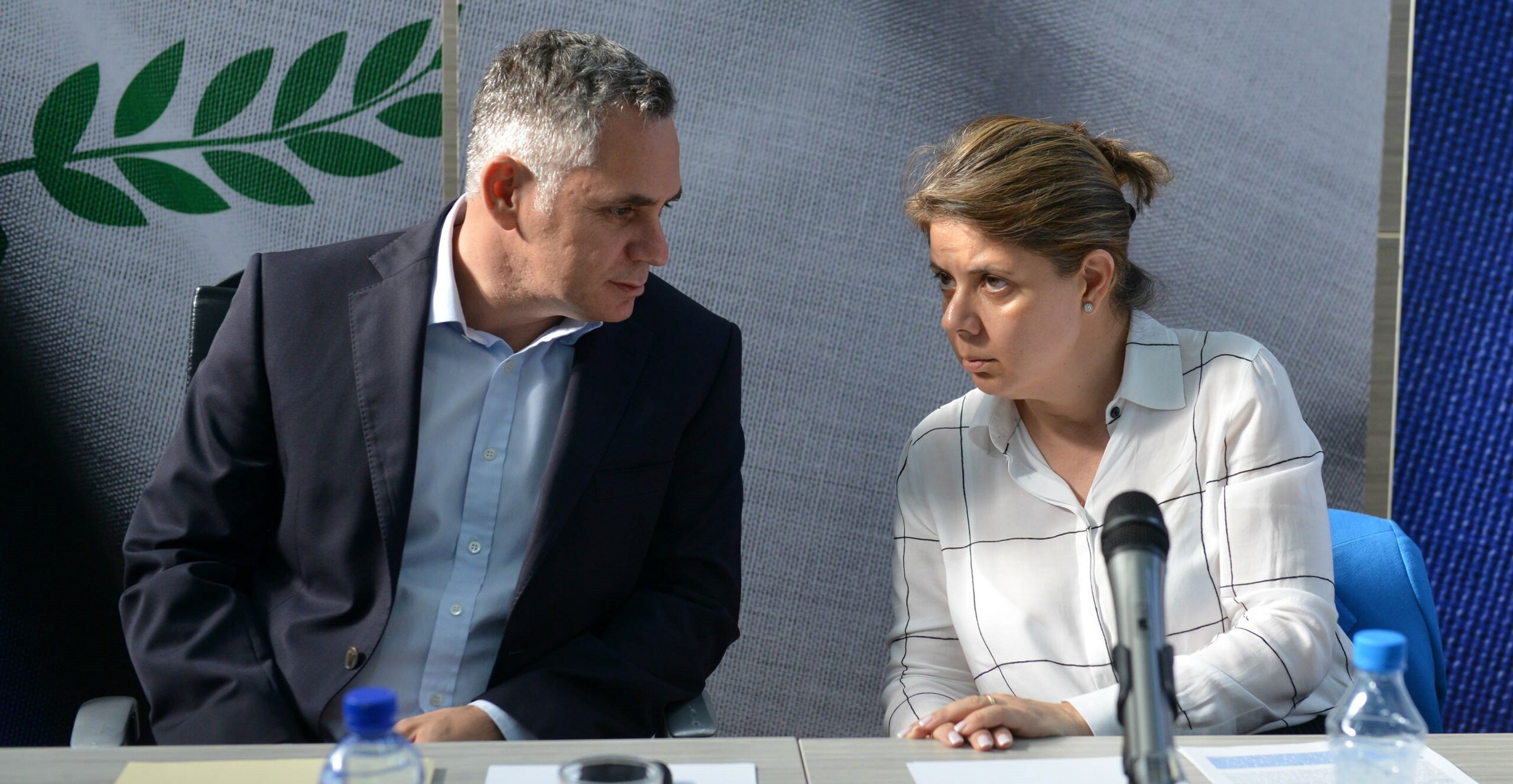 Νικόλα, είναι ντροπή και μόνο που το σκεφτήκατε