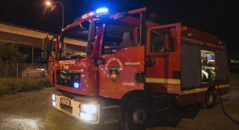 Στις φλόγες δύο φορτηγά στο Αλεθρικό – Έρευνες από αστυνομία