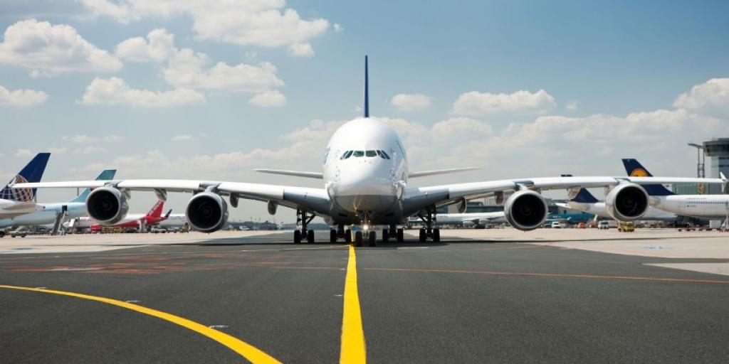 Αυξημένη κίνηση στα κυπριακά αεροδρόμια την εορταστική περίοδο – Οι αριθμοί των επιβατών