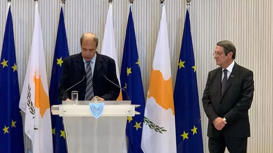 Η διαφθορά βασιλεύει, η Αρχή αμφισβητείται και οι πολιτικοί εξοργίζουν