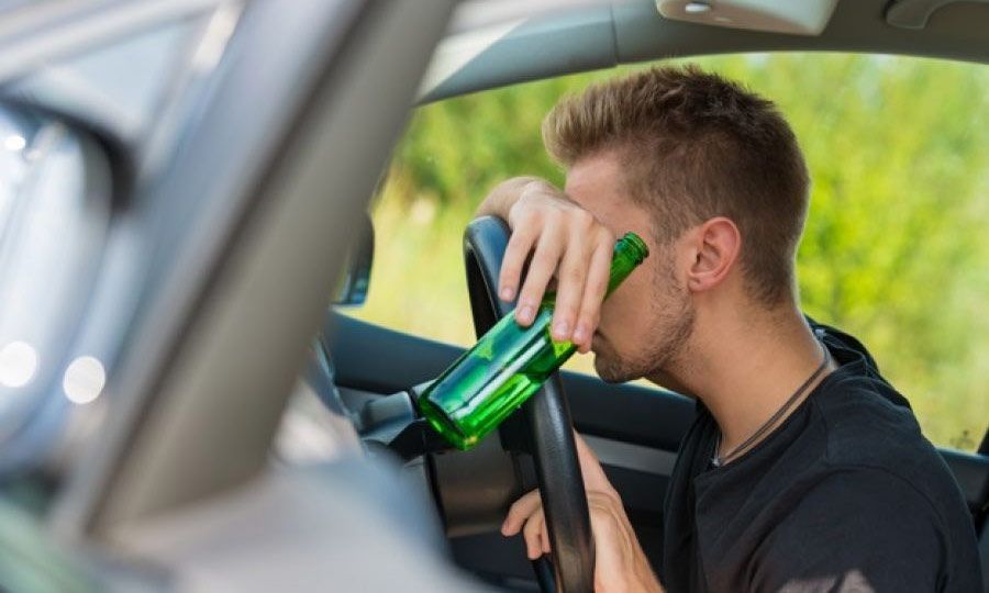 Μεθυσμένος προκάλεσε τροχαίο στο Ακάκι – Τον μετέφεραν στο Νοσοκομείο και μετά του φόρεσαν χειροπέδες