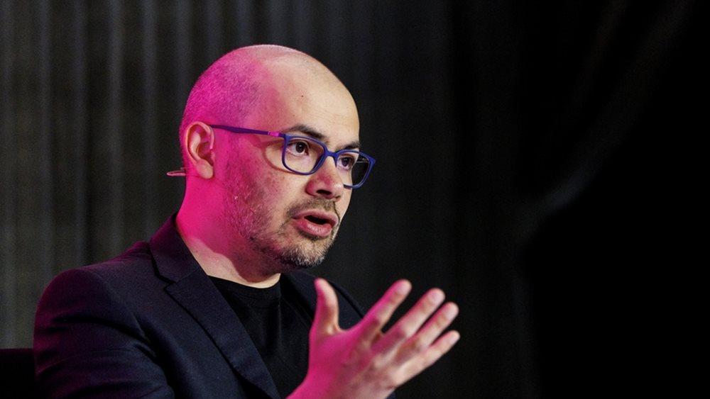 Ντέμης Χασάμπης: Τι ετοιμάζει ο Ελληνοκύπριος «σκακιστής» της τεχνητής νοημοσύνης στην Google