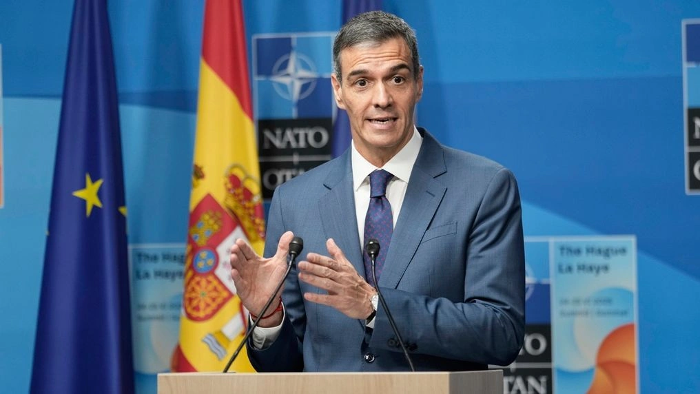 Ισπανία: Πρώην υπουργός θα δικαστεί για συμβάσεις πώλησης μασκών επί πανδημίας – Στενός συνεργάτης του Σάντσεθ