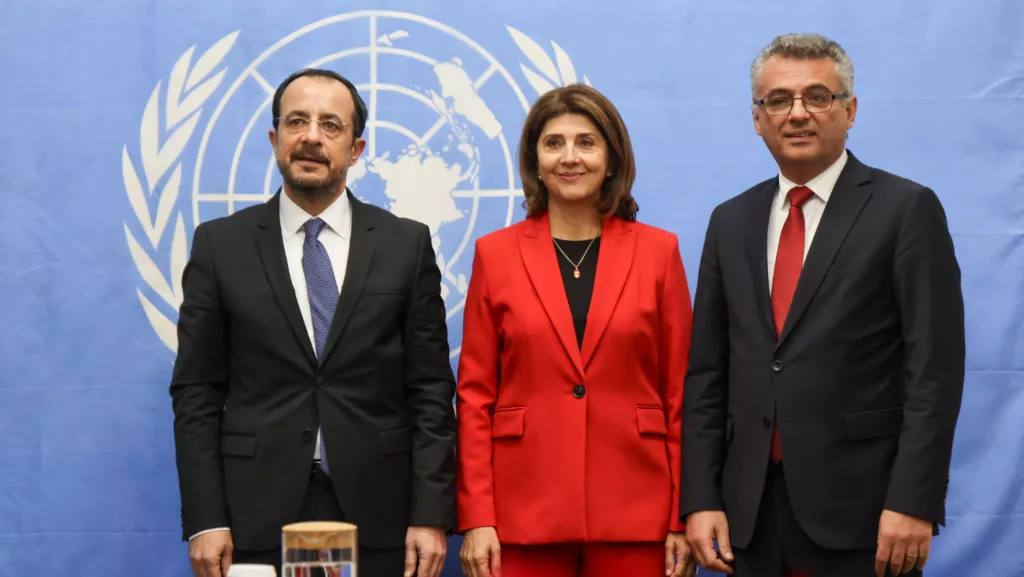 Αιχμές Ολγκίν προς τις δύο πλευρές: «3 ώρες συζητούσαμε τεχνικές λεπτομέρειες» – Την Πέμπτη τελικά η συνάντηση με Φιντάν