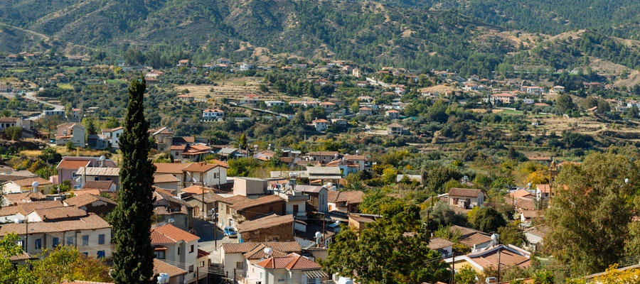 Έκτισαν Αστυνομικό Σταθμό στην Ευρύχου και άφησαν τα μπάζα – Tα χρησιμοποίησαν για χώρο στάθμευσης