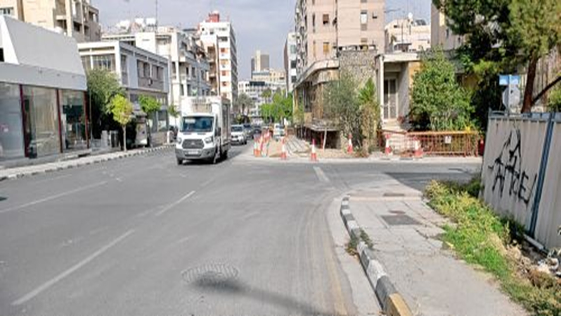 Το κράτος πάλευε επί 60 χρόνια για μια σπιθαμή γης – Η απίστευτη ιστορία με τη λεωφόρο Νίκης και ένα σπίτι εμπόδιο