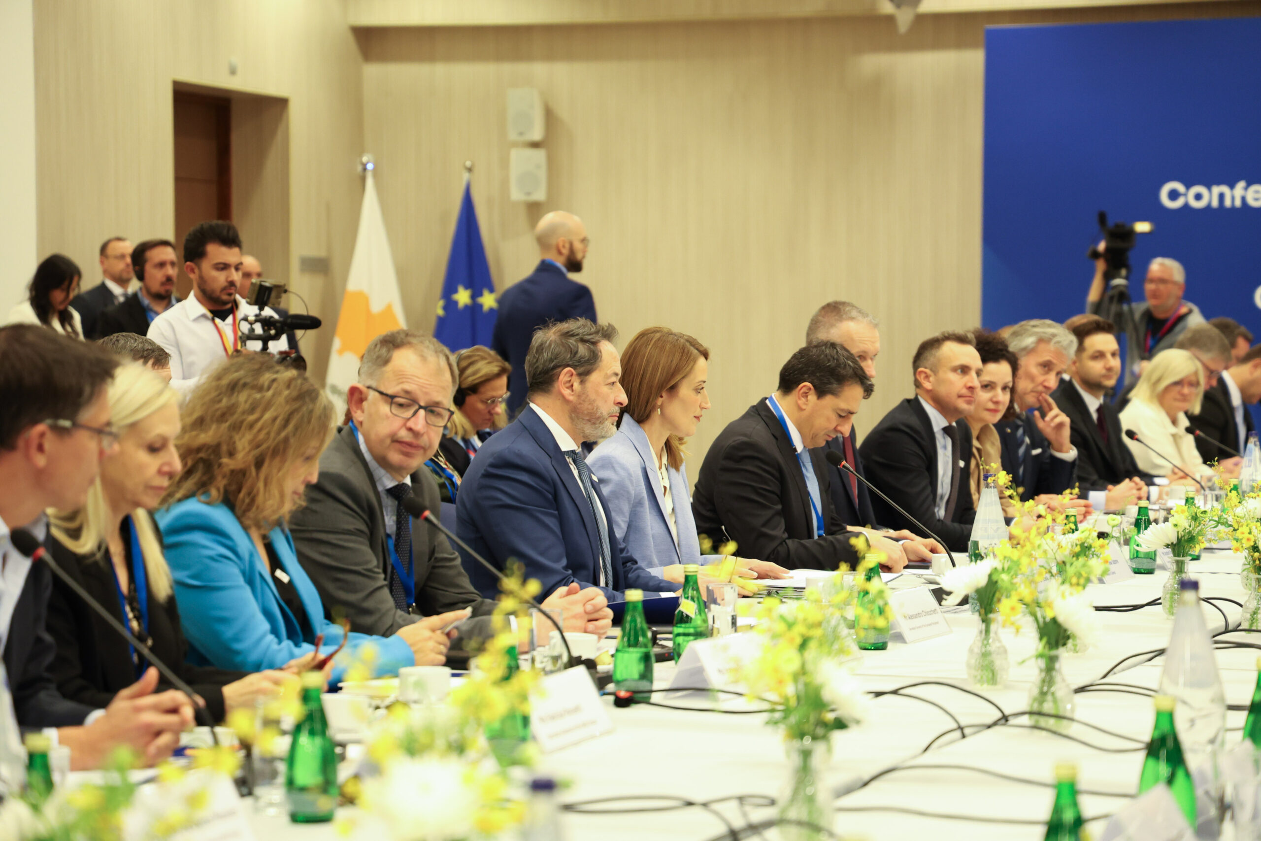 Ποιοι ήρθαν Κύπρο και ποιοι απουσίαζαν από τις πολιτικές ομάδες της Ευρωβουλής