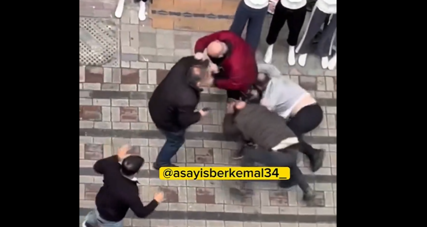 Φονικό για μια θέση πάρκινγκ στην Κωνσταντινούπολη – Πυροβόλησε δύο αδέλφια, ο ένας νεκρός