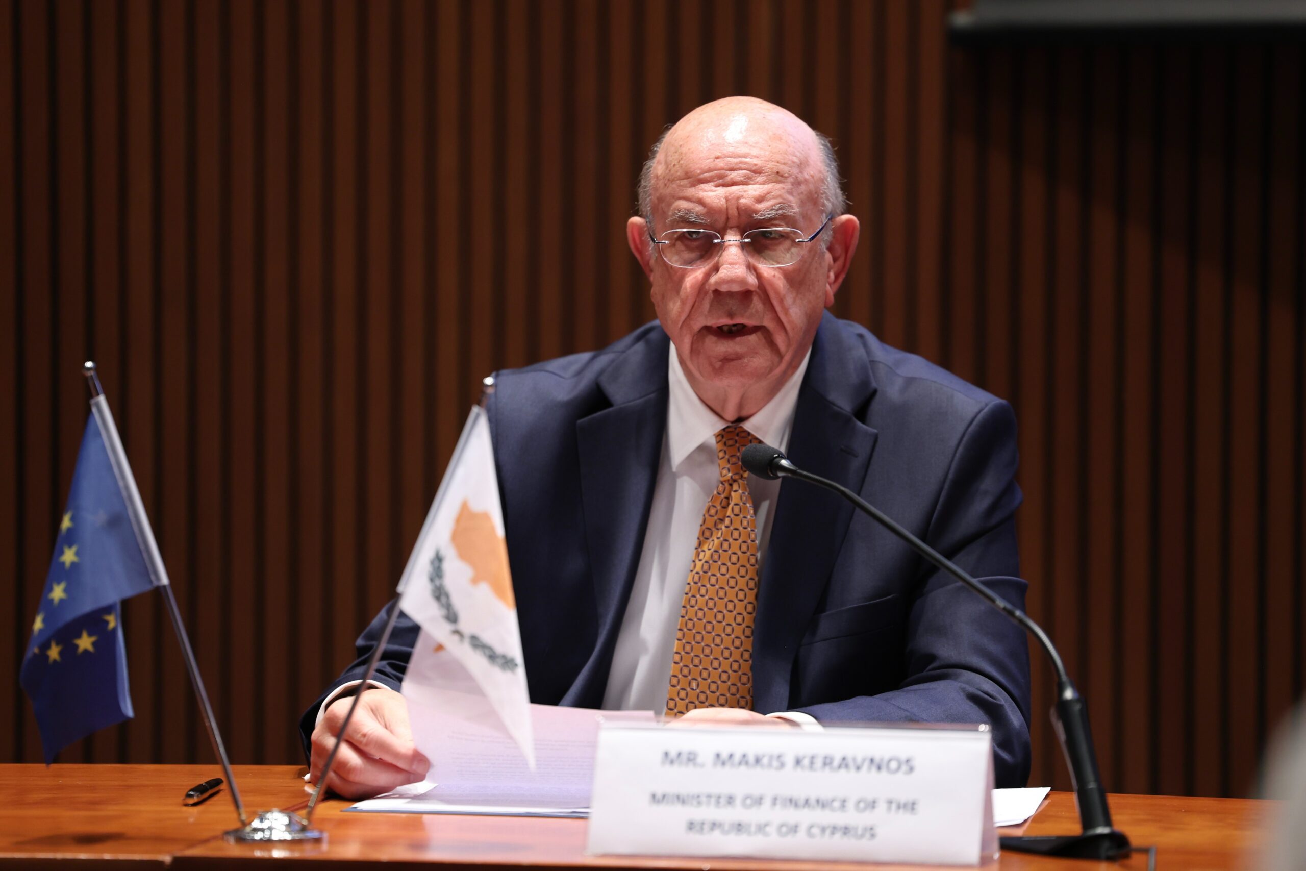 ΥΠΟΙΚ: Τι είπε για προϋπολογισμό και φορολογική μεταρρύθμιση